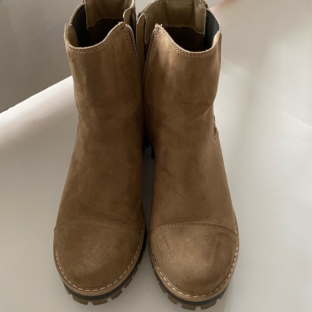 Brown boots